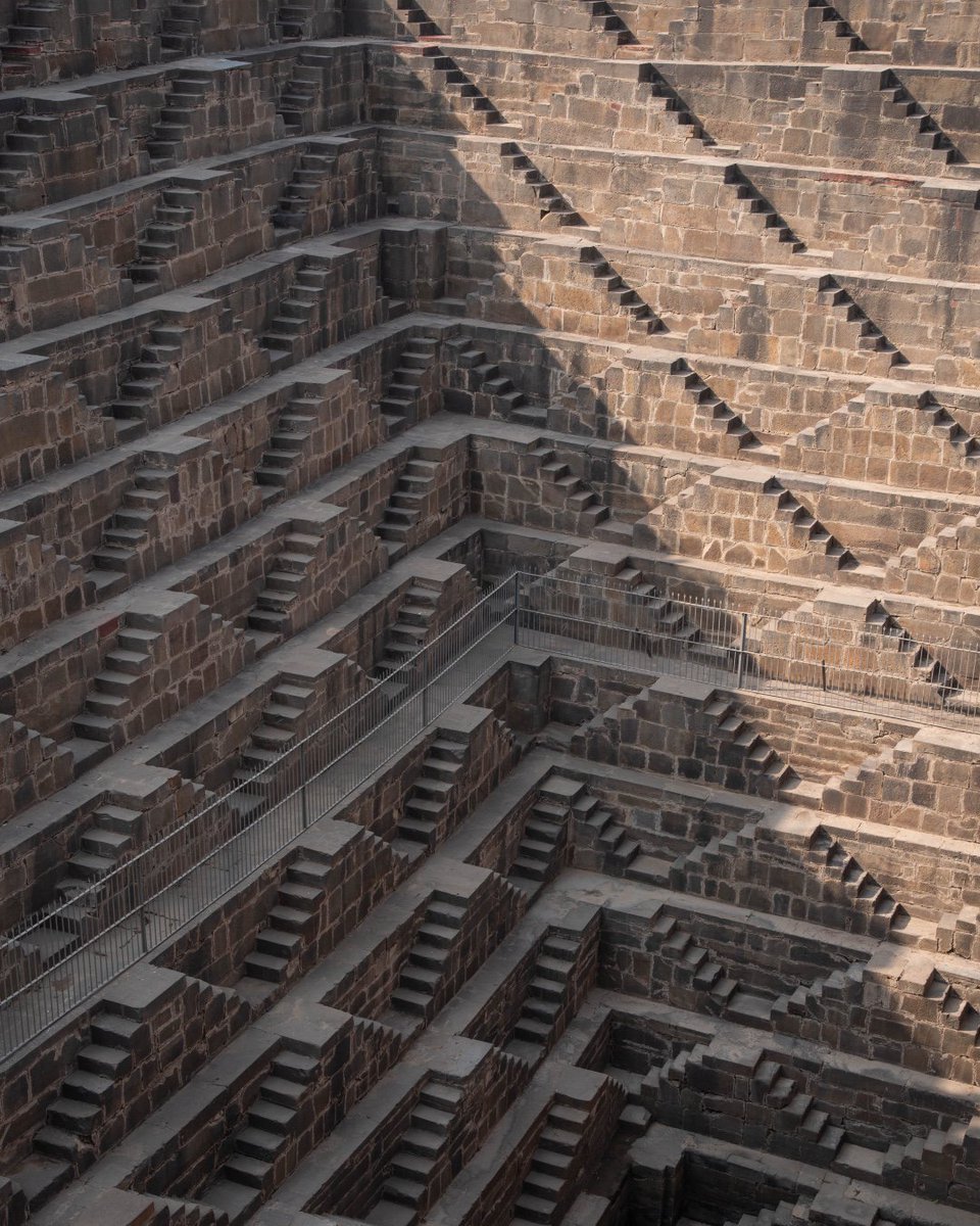 CreativeEscapes's tweet photo. Awesome shot of the Chand Baori taken by Adrian

Book your place on our next Rajasthan tour and experience India with us!
https://t.co/09fTiW3E7T https://t.co/SxhTC1AMio