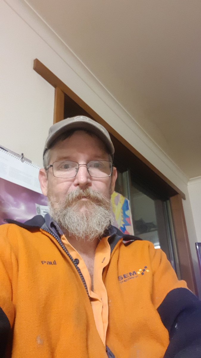 Wow over 2000 follows.. thank you all... its a shame 1900 of them are fake... give me a card... send money etc... thanks love you all