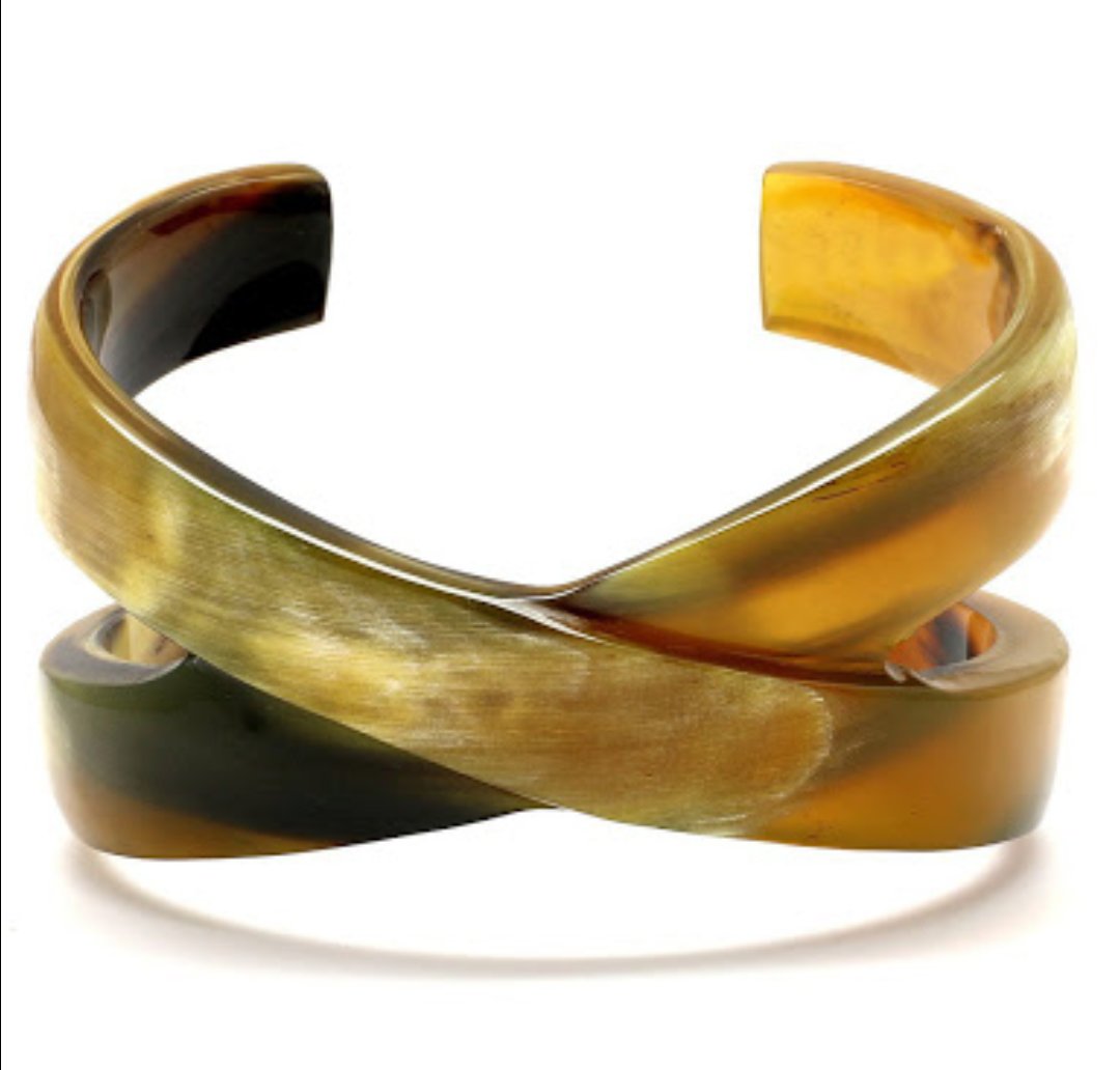 CraftBright's tweet image. It is bangle it has splendid quality it has been produced with phone it is in extremely affordable price.

ShOp now!!!!!!!!!