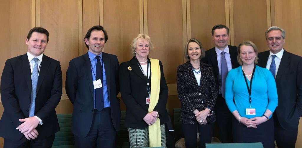 SquireCaroline's tweet photo. Working hard the #ShapingGlobalBritian Taskforce have been meeting @nickphking @CPSThinkTank and John Holland-Kaye from @HeathrowAirport last week, @RollsRoyce aerospace the week before. Thank you for interesting and informative sessions. https://t.co/gWoMoNjzjx