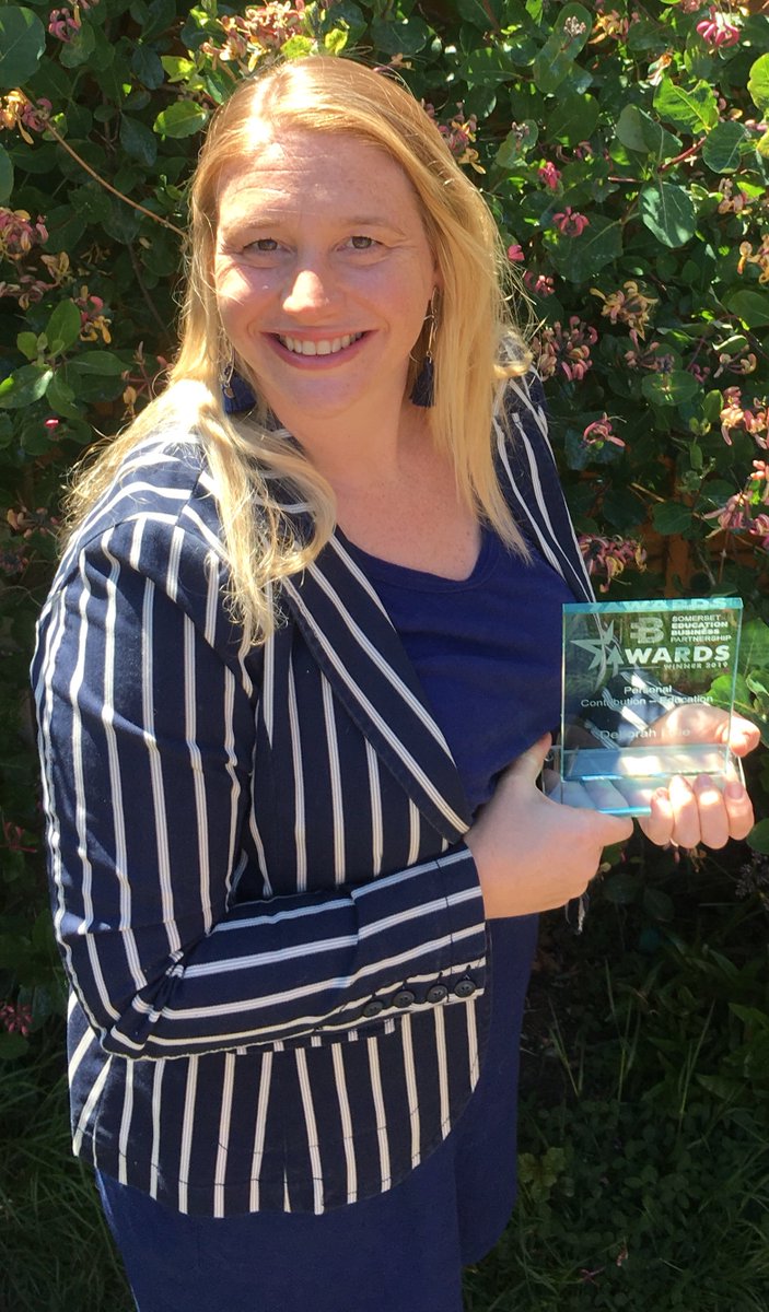 Mrs Eele wins the ‘Personal Contribution to Education’ award.