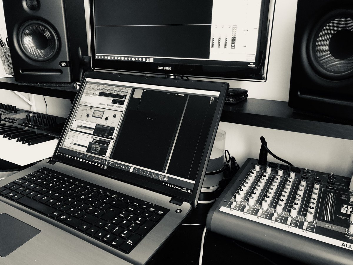 brown_daryn's tweet image. The recording process starts again. #NewMusicAlert #recordingstudio #propellerheadreason #warwickbass #korg #tabla #multiinstrumentalist