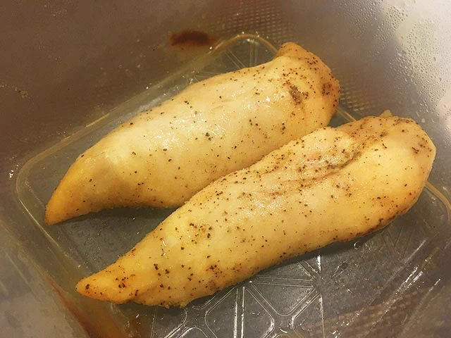 低糖質でダイエットにもおすすめ！レンジで簡単サラダササミの作り方