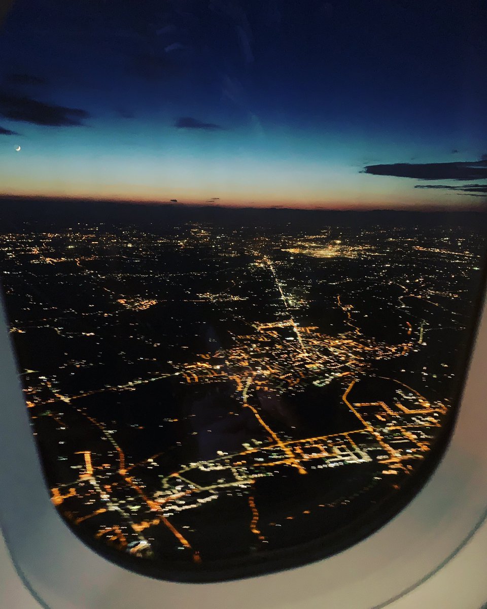 itspr's tweet image. Beautiful Venice ... we landed to shoot creative campaigns for one of our interior clients .... watch this space.. Ciao Ciao 🕶
.
.
#venice #italy #creative #pr #interiordesign #madeinitaly #itsprlondon