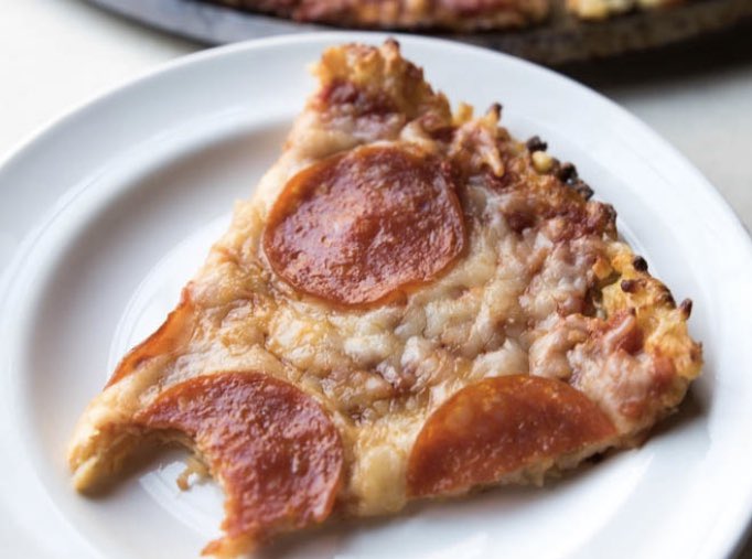 McIntoshTrackXC's tweet photo. No one:

Absolutely no one at all:

Baseball players:
I cAnT eAt ThE cRuSt
(#growup) https://t.co/X0ozNS4ORO