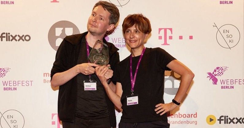 Webfestberlin's tweet photo. Want to know more about our 2018 Best Drama Winner, It's Complicated? Check out this interview with the creator #AntonOutkine of @lateralsummer - https://t.co/bGIGJxwgsQ #wfbpowerup #bewhatsnext #wfbalumni https://t.co/4f2Yu2WJl7