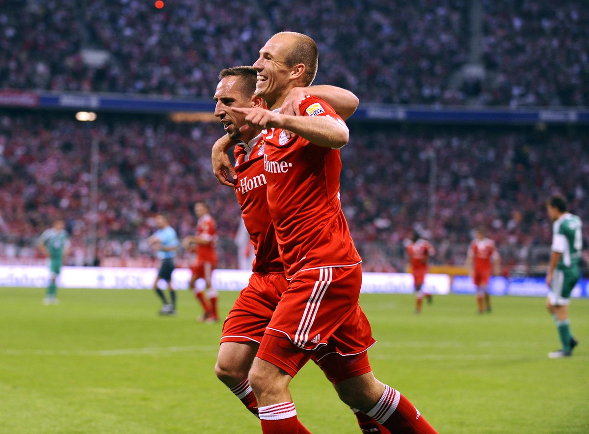 FCBayernEN's tweet photo. 🗣️ @ArjenRobben on his friendship with @FranckRibery: "It just clicked from the first day. It has been so much fun on the pitch, there have been many wonderful goals. Assists from Franck, goals from me. The other way round too, but not as many." 😉

#FCBayern #MiaSanMia https://t.co/U0LnIqIE0n