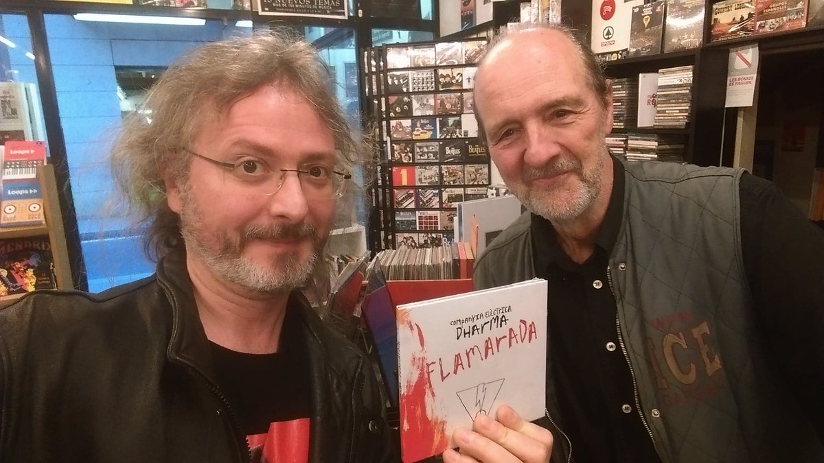 Ja tinc el nou de la <a href="/ElectricaDharma/">Elèctrica Dharma</a>!!!
Gràcies a <a href="/surcobcn/">SURCO</a> per enrollar-te tant amb la música local i en especial el Jazz Fusió.
#JazzFusion #beaglebcn #Barcelona #LaDharma