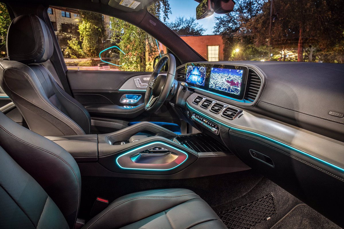 ComoMercedesAMG's tweet photo. Il était une fois le nouveau @mercedesbenz GLE! Une inspiration.. Réservez votre Essai dans notre réseau :
https://t.co/aSMghqLcIL
#GLE #MercedesBenz #MB #AMG #Como #ComoMercedesAMG #Paris #FollowComo #France https://t.co/V4NI29HqCw