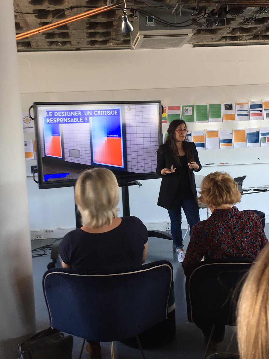 ClemencePene's tweet photo. Cours de design fiction par @nodatweet au #dipco de @CodesignIt - mise en bouche avant #AP2042 de @vrmtvrmt ce soir https://t.co/msZfAbP5IW