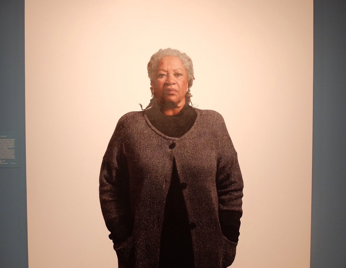 _LeahWorthy_'s tweet photo. Toni Morrison by Robert McCurdy
“definitions belong to the definers, not the defined.” -TM, Beloved
#PortraitsOfWriters #WritingCommunity https://t.co/cExiGGEGtN