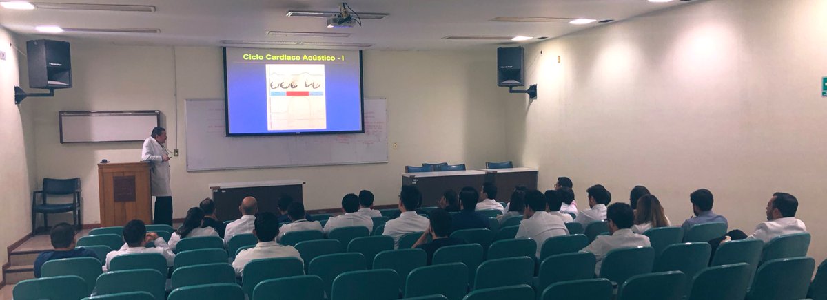 IncichR's tweet photo. Residentes de primer año en sesión académica con Dr. JF Guadalajara. #INCICh #CardioLife #ElTigre https://t.co/3P7GYe1bxS