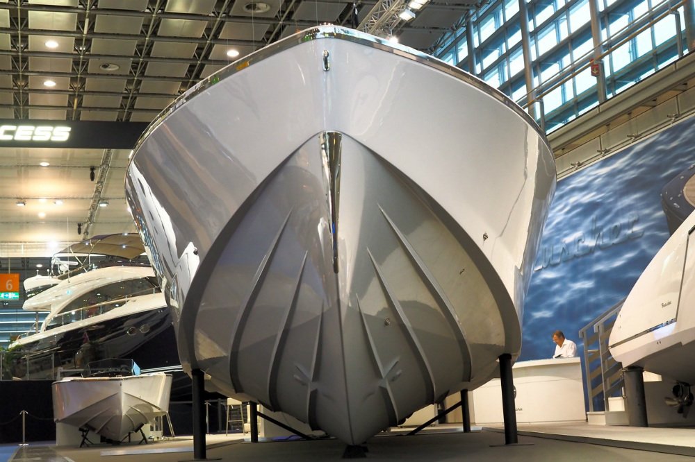 boatsdotcom's tweet image. There is nothing that will make as much difference to your boating pleasure as the design of your hull. One design does not fit all. 
Understand the differences in our expert guide:

boats.com/boat-buyers-gu…

#hulldesign #everythingboats