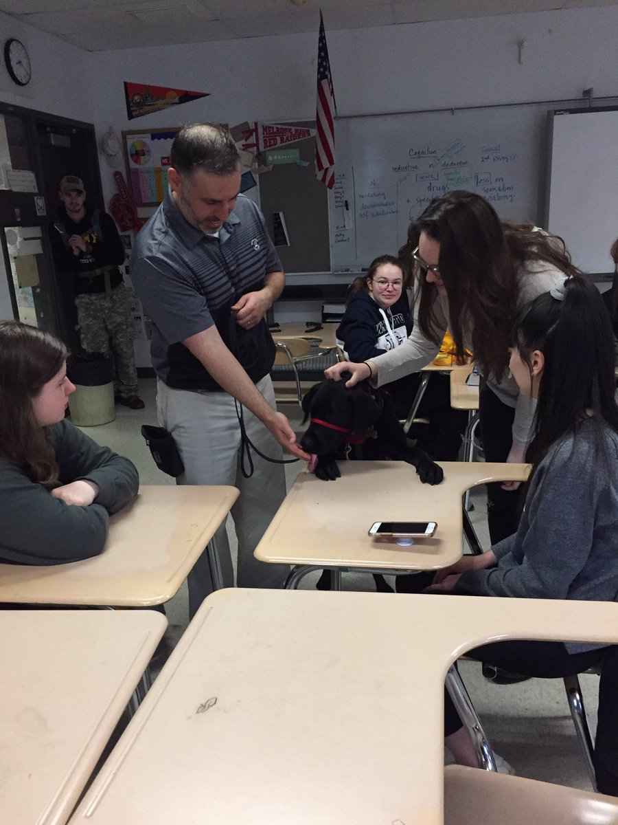 MHS_APPsych's tweet photo. So wonderful to start the morning with a visit from Tinker and Me. Bolduc! https://t.co/vTkdtTQeSC