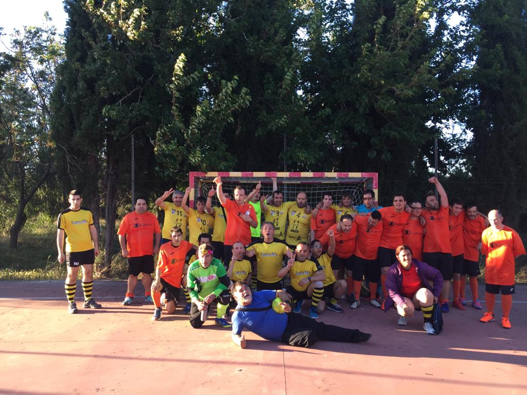 estigma0zgz's tweet photo. Una temporada más concluyó La Liga Interasociaciones de Fútbol Sala ayer por la tarde fue el último encuentro frente a los amig@s de @Kentrikes @InteraZgz ⚽️��� #contraelestigma @HHVoluntarZgz @AbejarRadio https://t.co/71077AU23p
