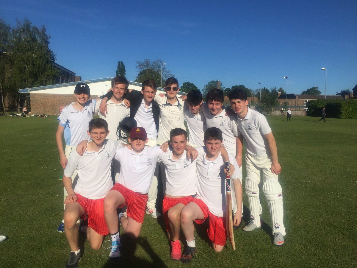 Year 10 boys ended up losing their match tonight against Cranleigh but played well, chasing 132 they hit 112, with Finn hitting 38, Liam 25 and contributions from Ben T and Josh F. Well done boys