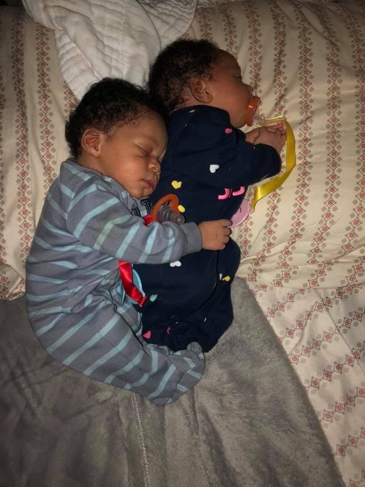 mancubeza's tweet image. I’m not okay 😭😭 how precious