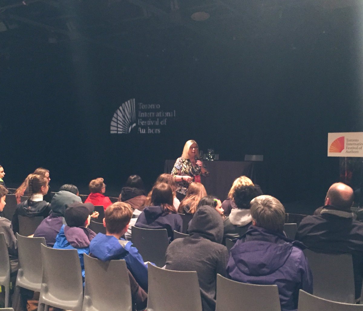 bookwormmomcom's tweet photo. Listening to Marsha Forchuk Skrypuch talking about how brave children can be in the face of adversity. #forestofreading #festivaloftrees #redmaple  #marshaforchukskyrpuch
#DontTellTheEnemy https://t.co/bsbUTIyCpH