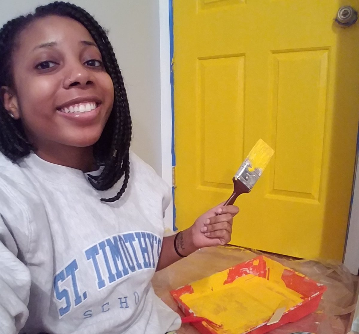 Bri_Flows's tweet photo. Fun fact: There really is a yellow door. I painted it myself!
More importantly, here's why I named it #TheYellowDoorBlog: https://t.co/Y56UJO55dz
Take a moment to read, and shoot me a follow 💛@YellowDoorBlog
#OpenTheYellowDoor https://t.co/um0sZWlIGO