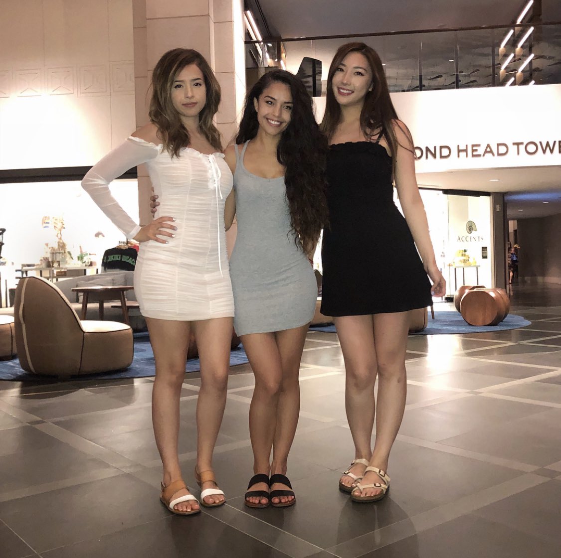 Pokimane, xChocoBars, and Valkyrae living in the same house for almost a ye...