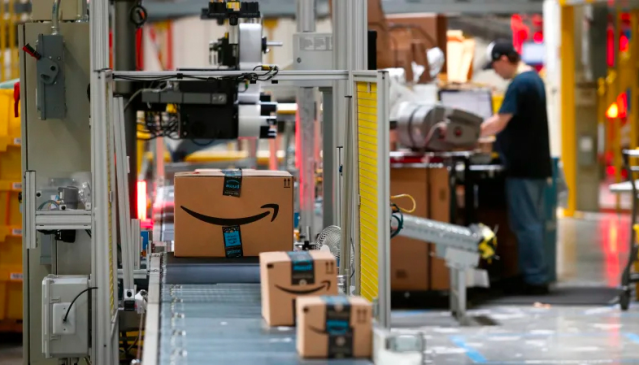 CoreyZehnder's tweet photo. How did cybercriminals gain access to over 100 Amazon seller accounts? Find out how phishing allowed attackers to change banking credentials. @gizmodo @thetomzone #phishing #cybersecurity https://t.co/2zEoGbgAd4 https://t.co/kB7XGeHPvA