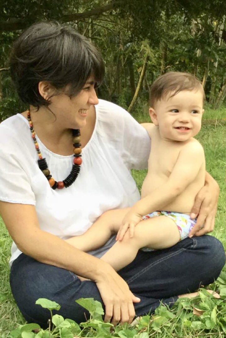 ecopaolatineo's tweet photo. Hoy en el #SegmentoVerde de @12y2 voy hablar de las ventajas ambientales y económicas de los pañales de tela “modernos”, como el que tiene mi #ecobebe en la foto. 
450 años pasan en el ambiente contaminando los pañales desechables #plásticosdeunsolouso 
Hoy • 12:30 pm • 91.3 Fm https://t.co/NGedY8ZWUb