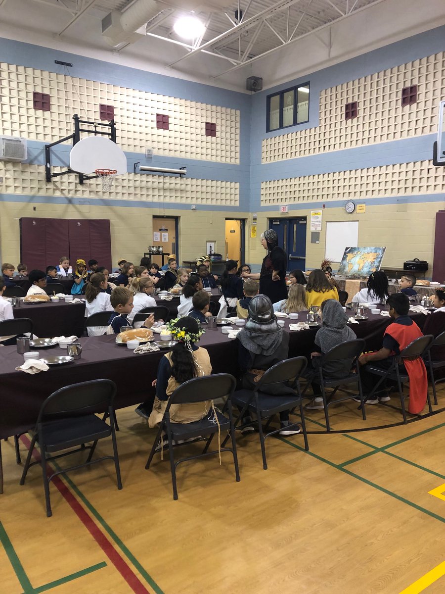 agathadaprat's tweet photo. Welcome our ancient societies to ⁦@GAngelsMilton⁩. Hands on Learning with our friends. https://t.co/DtPYbqaaFB
