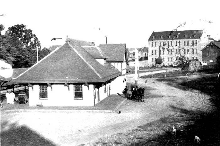 Take a look at this historic photo courtesy of Jimmy Hurt