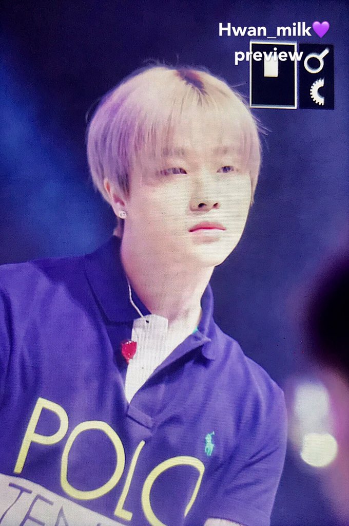 Hwan_milk's tweet photo. 오늘 수고했어 귀요미💜
명지대 축제할때 마이크 잘 안되지만 우리 정말 재밌게 봤어！！
미안하지마...ㅅㄹㅎ
#진환 #JINHWAN #ジナン #iKON 
@iKON_gnani_____ https://t.co/eaphIUFTio