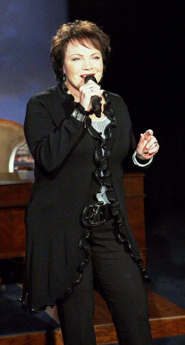 CreativeHub1352 tweet media