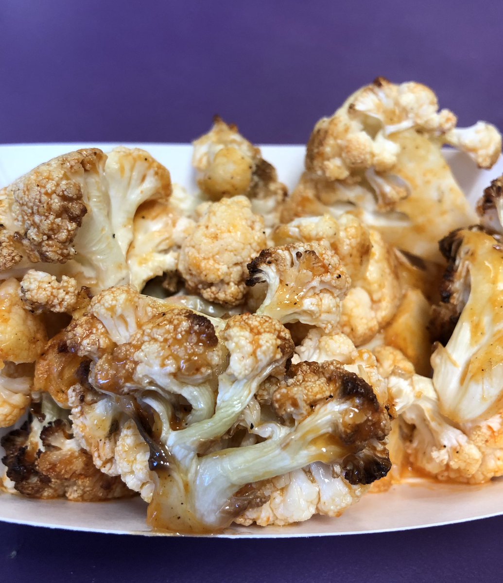 RiddleTHS's tweet photo. Chef Mark does it again! Buffalo Cauliflower is #Amazing #THS https://t.co/tzTnAEs3mT