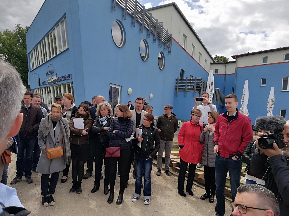 supportgirona's tweet photo. En el marc de la visita d'estudi @adchoisir #Berlín visitem USE, #inclusio mitjançant la confiteria, joguines de fusta i restauració de vaixells #righttowork https://t.co/gRi9zo1jVq