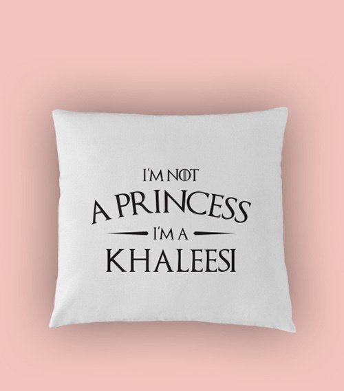 Z wielkim bólem i przykrością pragniemy przeprosić za posiadanie w ofercie tej jakże niefortunnej poduszki. Nawiązując kilka lat temu współpracę z Daenerys T. nie mogliśmy zupełnie przewidzieć tego, ŻE AŻ TAK BARDZO JEJ ODPIE...LI :D
koszulkowo.com/kategoria/gra-…