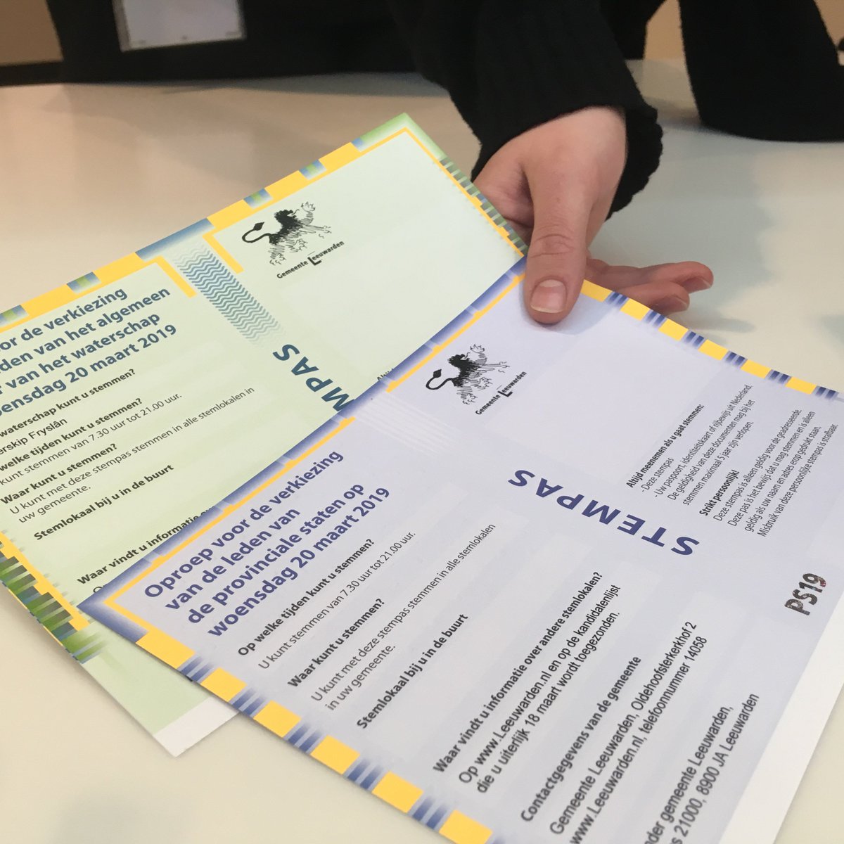 23 mei gaan we weer #stemmen! De stempassen zijn vorige week bezorgd. Heb je 'm toch niet ontvangen? Tot 22 mei 12.00 uur kun je een kopie aanvragen in het gemeentehuis. Neem dan wel een geldig legitimatiebewijs mee.