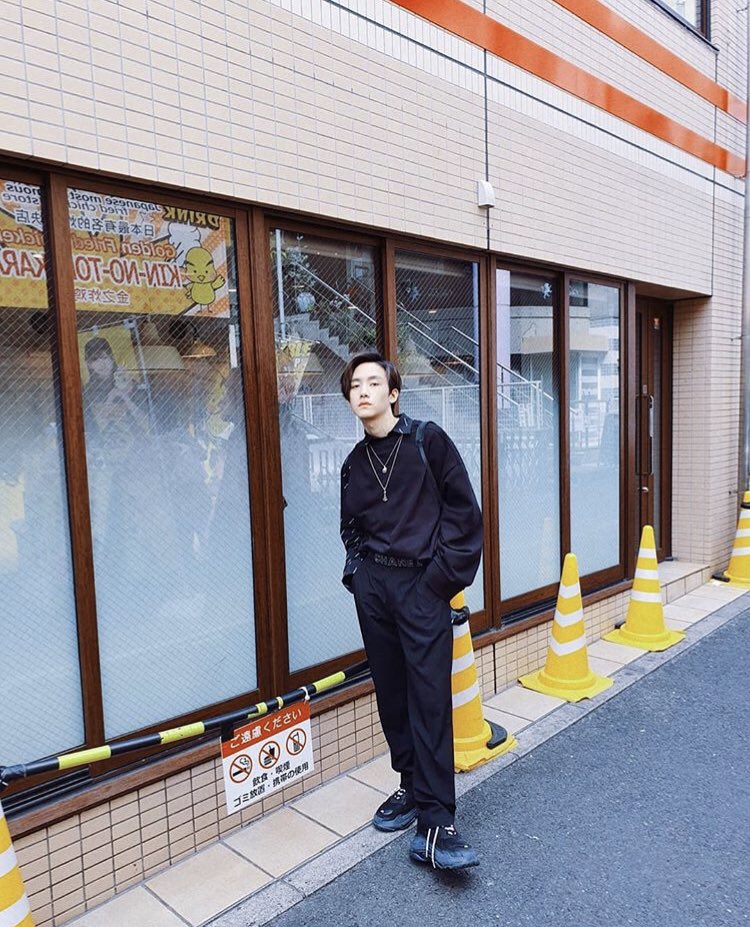 Markgun_Myanmar's tweet photo. [14053019] marksiwat IG update
Caption >> #SWXJP 
🖤🖤🖤🖤🖤🖤

#marksiwat #หัวใจศิวัช 
@Mmarksiwat https://t.co/uIjrzaCvfX