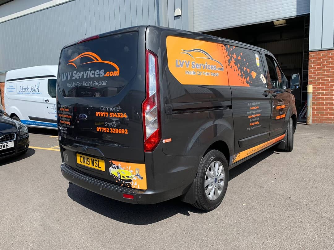 EliteSigns's tweet photo. An explosion of orange for #LVVservices #carpaintrepair #specialists' latest #van. We #designed this #attentiongrabbing #vehiclebranding for their #FordCustom with @rolanddguk #digitallyprinted #Metamark #vinyl.
@Metamarkuk @printMAXuk https://t.co/bTZa66ks8b