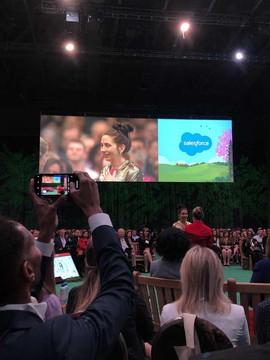 So incredibly happy for the newest Golden Hoodie recipient @JennRudiger!! Thank you for inspiring other Trailblazers to follow their dreams and never forgetting where you came from #Vetforce #SalesforceTour