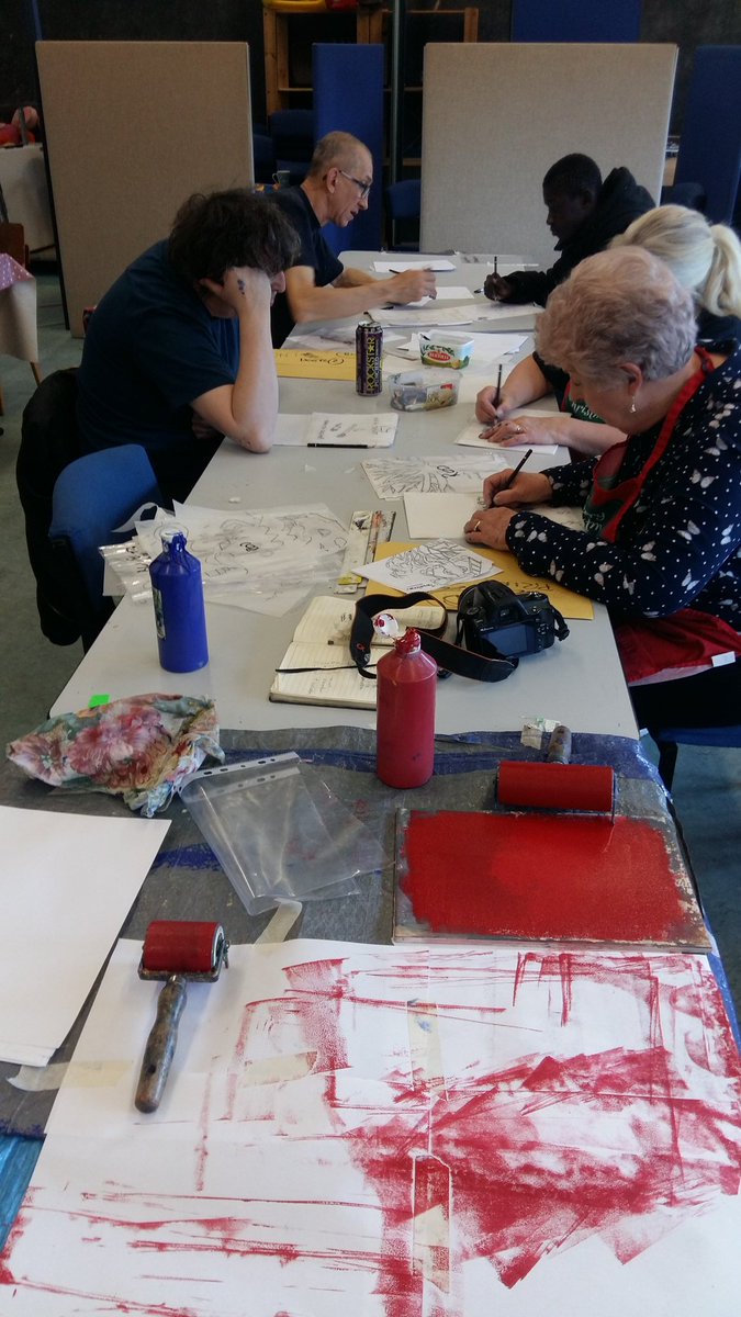 AndyMcKayArt1's tweet photo. Busy at Rainbow Haven in Gorton. Working with Gorton residents, refugees and asylum seekers. A lot of work done, as we start to bring this project to a close. Thank you to everyone who got involved. #gortonvisualarts #rainbowhaven #communityart #printmaking #anopendoor https://t.co/AkgECW1AI8
