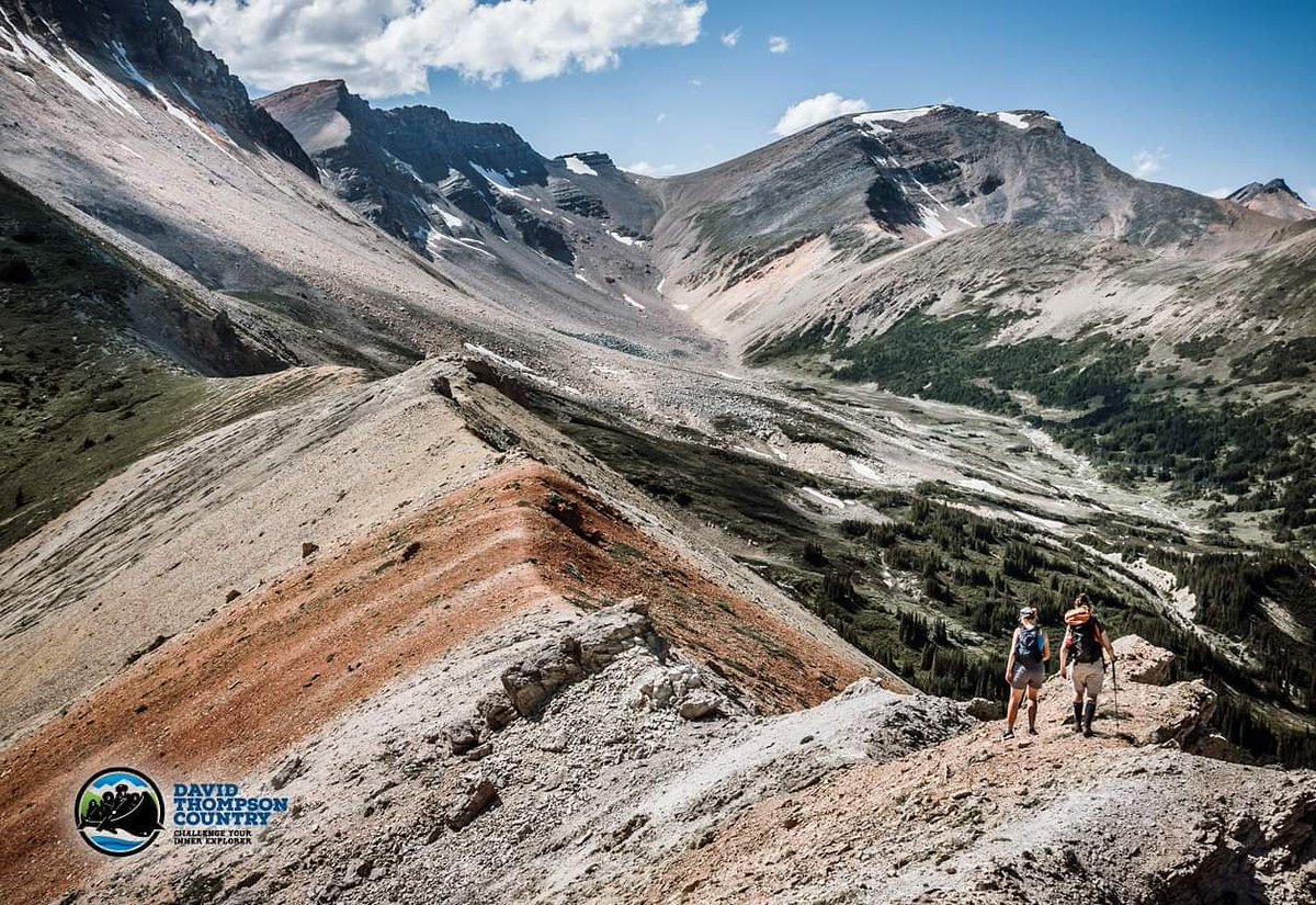 DTCountryAB's tweet photo. The Tuff Puff hike is a steep long climb of ~15 kms round trip &amp; can easily take over 5 hours.  Rated moderate to difficult. Fantastic hike for pictures.  Looking down you can see the North Saskatchewan River valley before it becomes Abraham Lake.  #TuffPuff #nordegg #DTCountry https://t.co/zugq9DHwVp