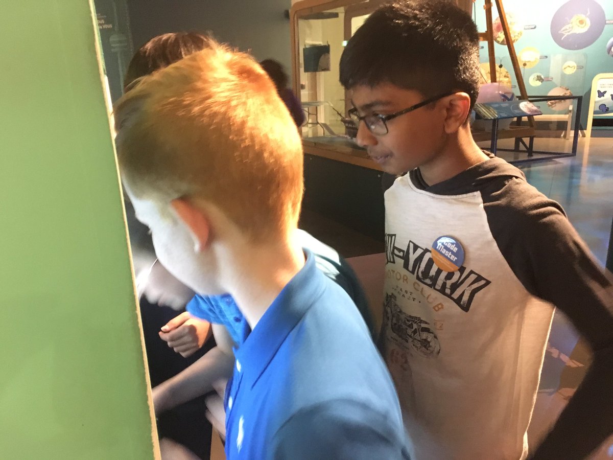 MrsDawsonsClass's tweet image. Exploring the museum of Science and Technology before our @TLPCanada #codingquest arcade begins @ChapelHillOCSB