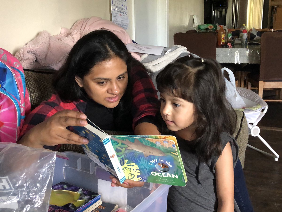 inroom405's tweet photo. Abigail &amp; mom learning about ocean animals! #msoctx @inroom209 @inroomjejpk3 https://t.co/FB0oITDVFh