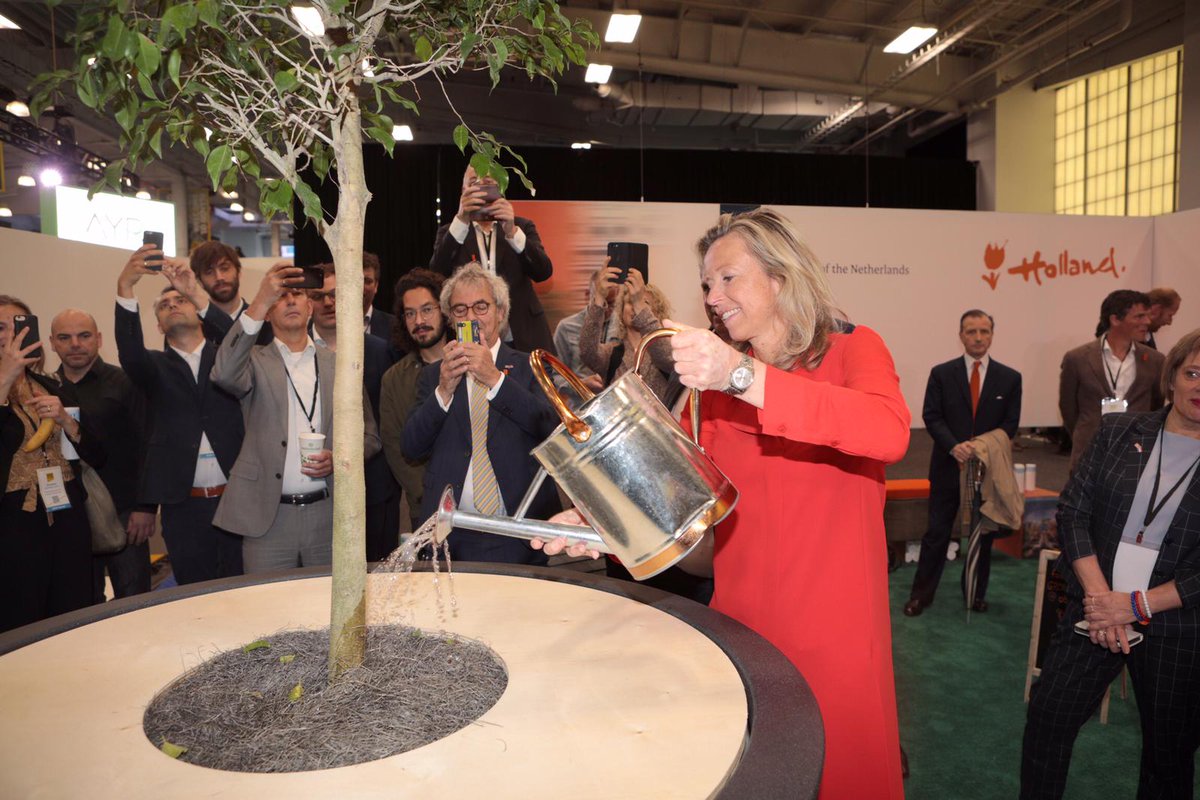 Netherlands Consulate General in NY tweet media