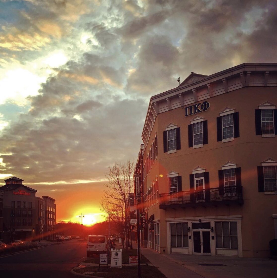 kielholt's tweet image. 𝚔𝚒𝚎𝚕 𝚑𝚘𝚕𝚝, 𝟸𝟶

→ ғᴀɪʀᴍᴏᴜɴᴛ ᴜɴɪᴠᴇʀsɪᴛʏ ᴊᴜɴɪᴏʀ
→ ᴀsᴘɪʀɪɴɢ ʜɪᴘ ʜᴏᴘ ᴅᴀɴᴄᴇʀ
→ ᴘʀᴏᴜᴅ ᴘɪ ᴋᴀᴘᴘ ʙᴏʏ, ΠΚΦ
→ ᴛᴀᴛ ᴍᴇ ᴜᴘ, ʙᴀʙʏ

 ʟᴏᴠᴇʀʙᴏʏ. ᴍs/ᴍᴠ. ⟳ #𝙼𝚘𝚛𝚗𝚒𝚗𝚐𝙲𝚊𝚕𝚕𝚜