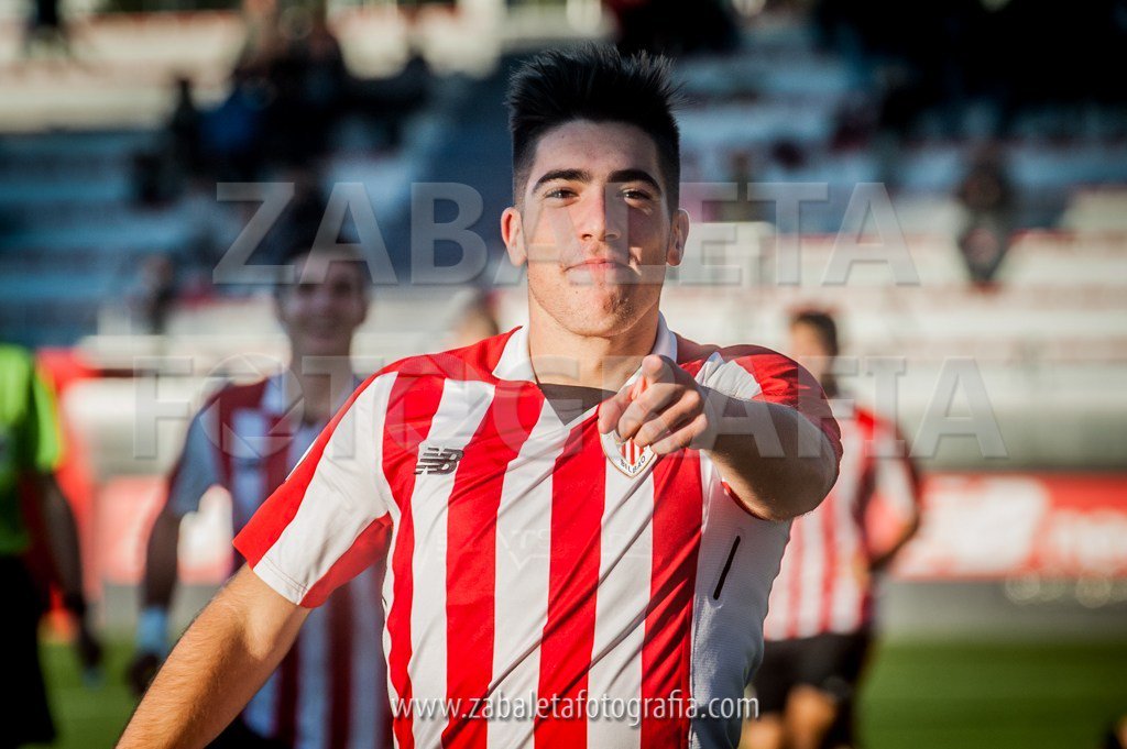 Gaizka Larrazabal Promoted To The Athletic First After Signing Contract Renewal Through 2021 insideathletic.com/2019/05/14/gai…
