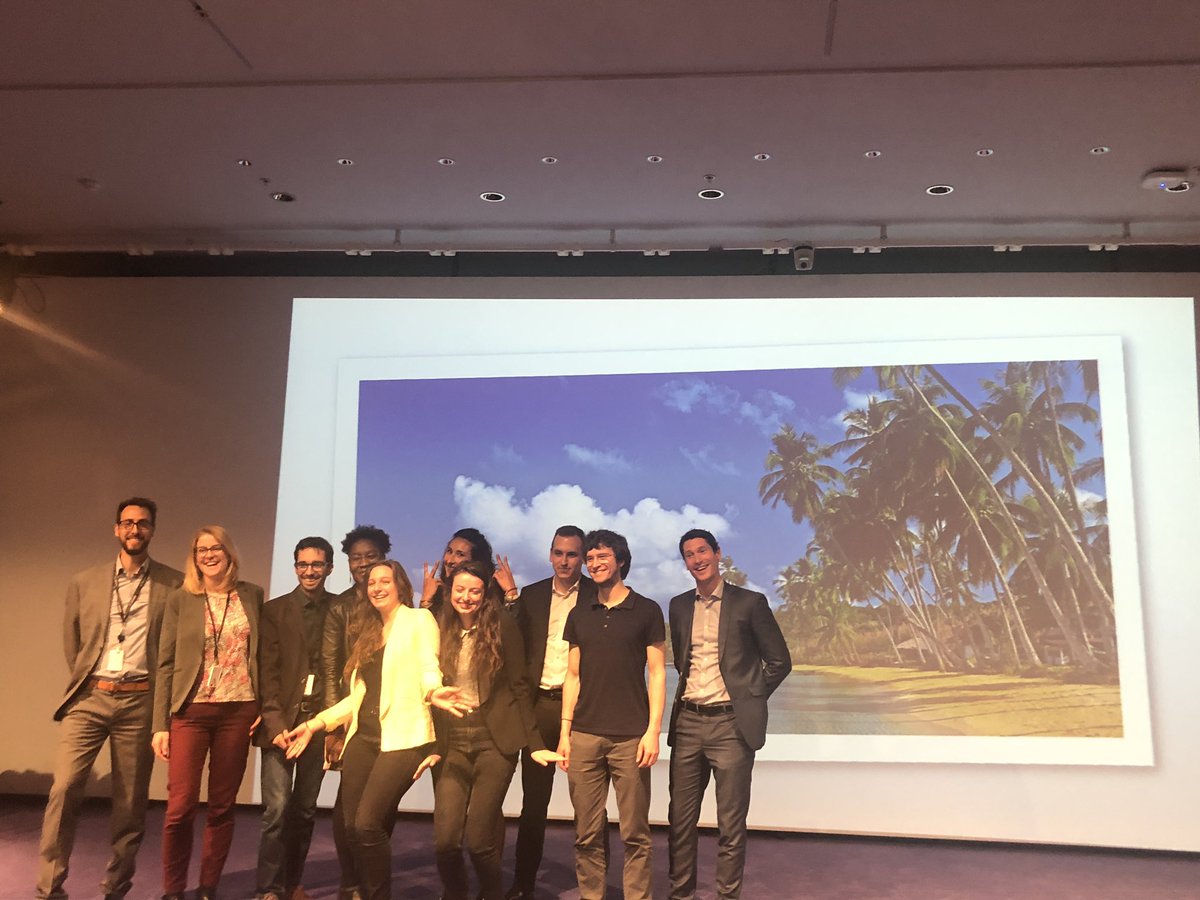 With the dream team <a href="/IBM_France/">IBM France</a> @cezvan <a href="/socialsheila/">Sheila O'Hara</a> <a href="/GuilhaumeLM/">Guilhaume Leroy-Meline</a> <a href="/cedrinemadera/">CedrineM</a> <a href="/HubertLalanne/">Hubert Lalanne</a>