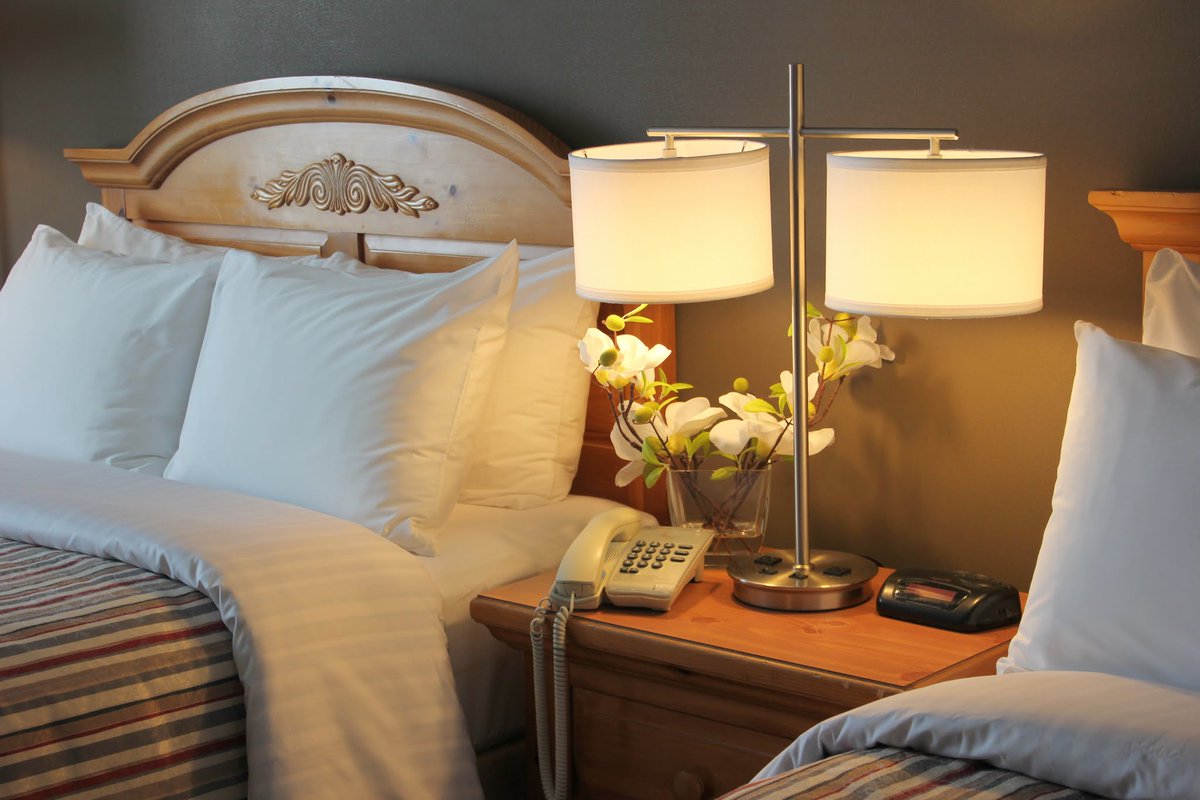 ConfedPlace's tweet image. Please note that our phone system is currently down due to circumstances outside our control, our service provider is currently working on trying to fix the issue. In the meantime you can reach us via email at guestservices@confedplace.com. We apologize for the inconvenience.