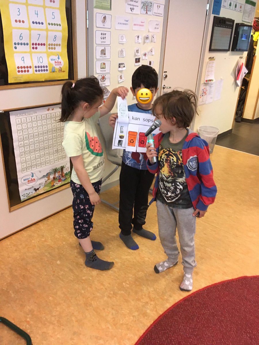 Idag samarbetades det och en tydlig modell av hur en miljöstation fungerar skapades. Alla redovisade vad och hur de tänkt. Det blev många bra och intressanta diskussioner.  F:3 hörsel Röd @stenkulaskolan