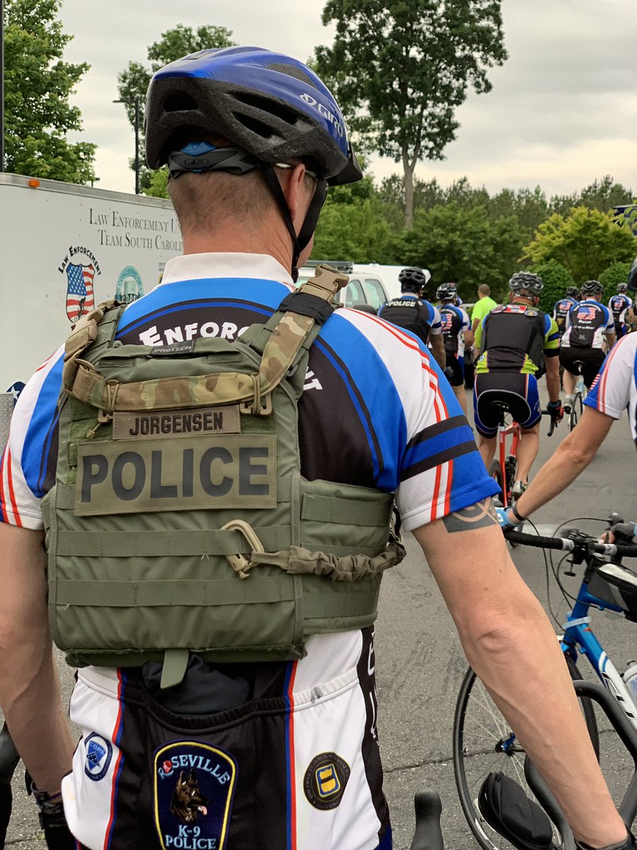Project Active Armor is an awareness campaign between Law Enforcement United &amp; Law Officer Magazine. LEU members wear ballistic vests during the 250 mile Road to Hope bicycle ride.  #projectactivearmor <a href="/LEUnited/">LEUnited</a> #neverforget #NPW2019 lawofficer.com/editorial/belo… #below100