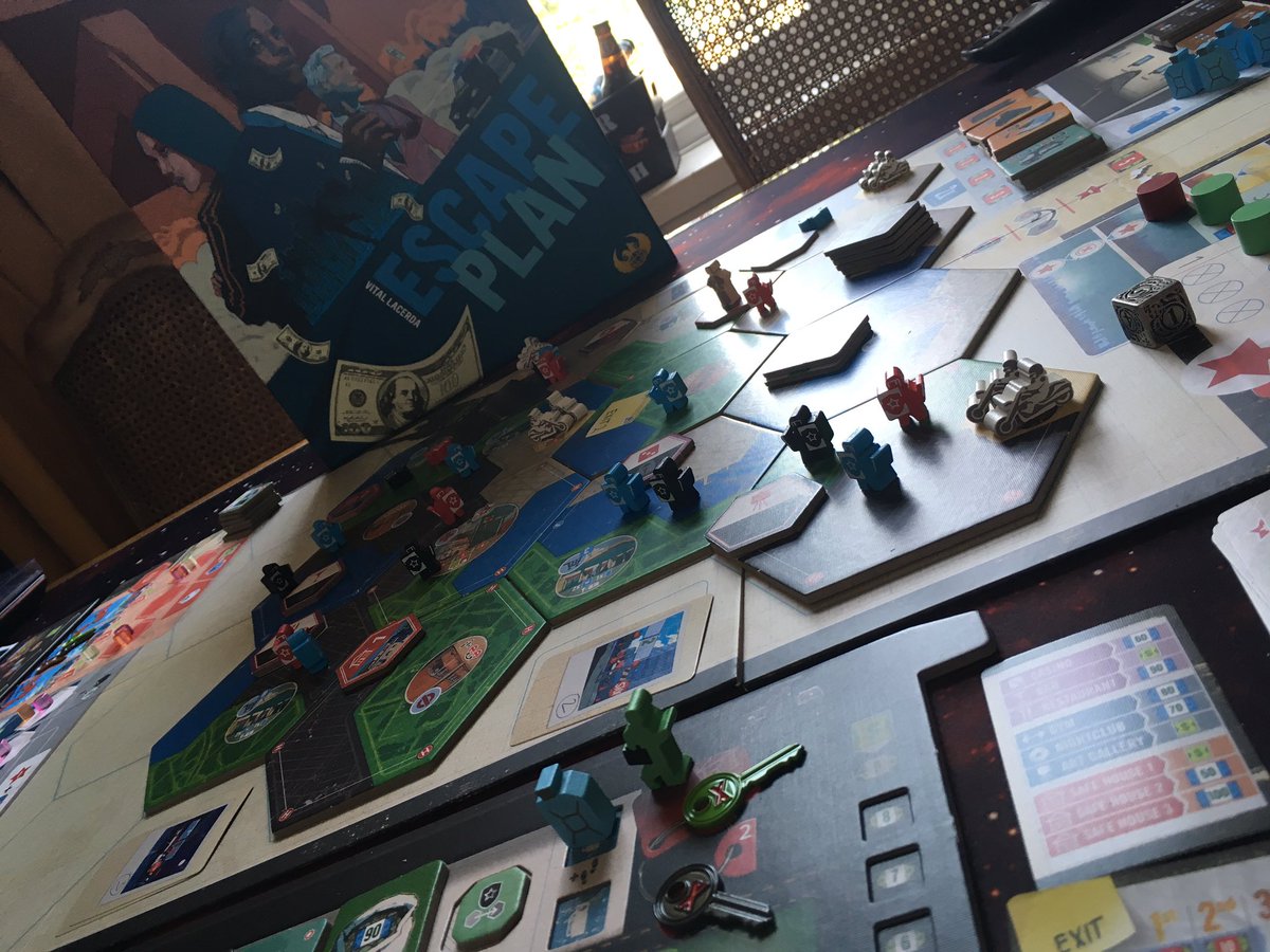 mostlyfarmless's tweet image. Learned Escape Plan rules through solo play. Costa kicked my ass by, like, $100k. The humiliation didn’t detract at all from this solid and stylish game by @vitallacerda and @ianotooletweets and I can see it being better still as a competitive multiplayer. #escapeplan #boardgame