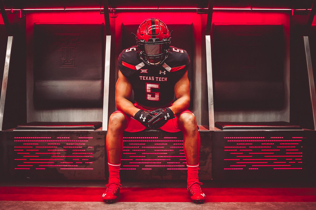 ⚫️🔴Committed🔴⚫️#GunsUp #WreckEm #JUCOPRODUCT